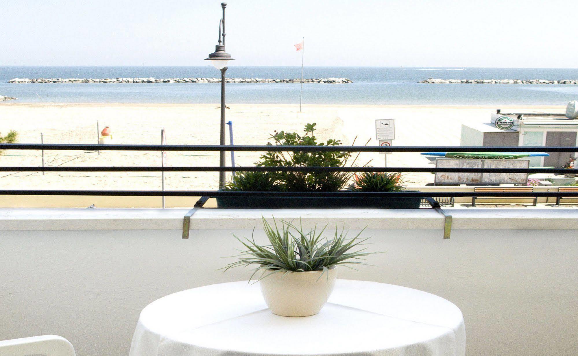 Hotel Ariston Cesenatico Extérieur photo